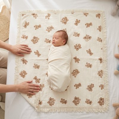 Couverture bébé pour un emmaillotage doux