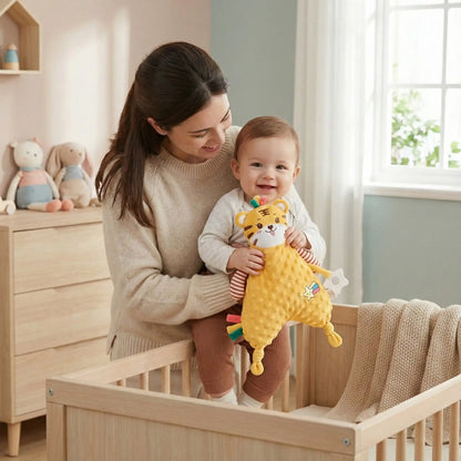 maman câline bébé et doudou tigre